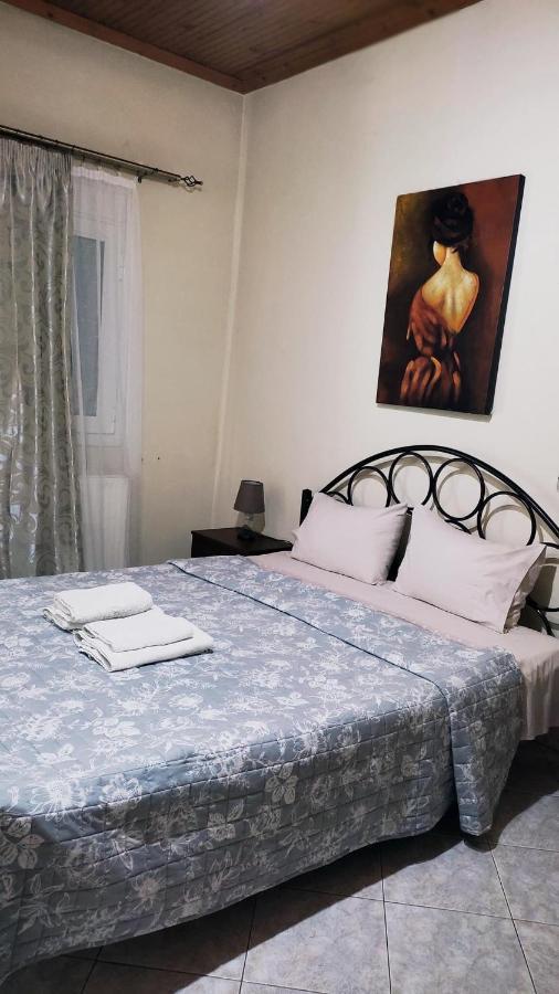 Guesthouse Adonis Loutraki  Bagian luar foto