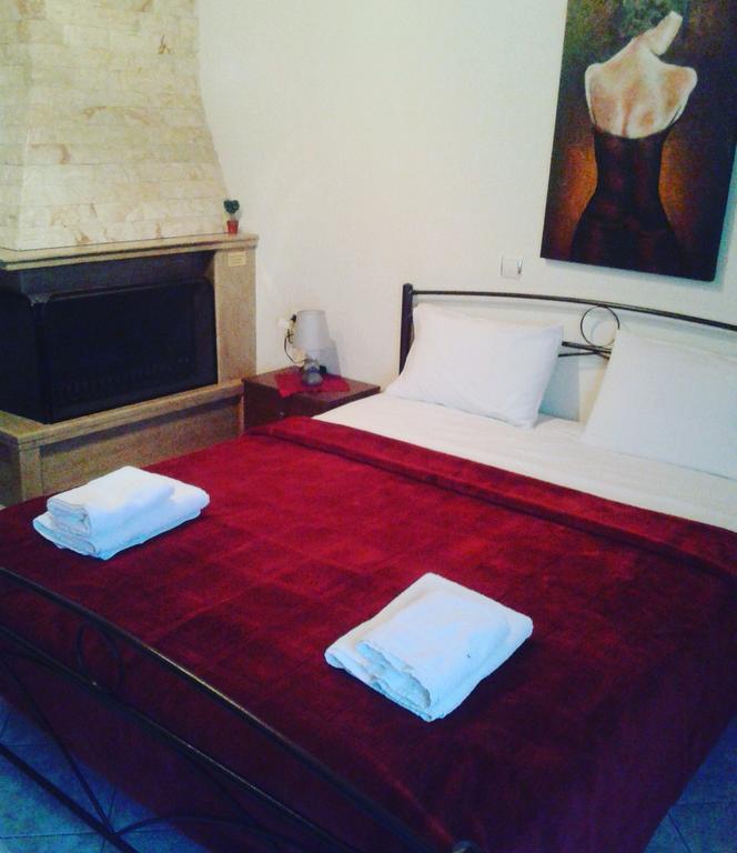 Guesthouse Adonis Loutraki  Bagian luar foto